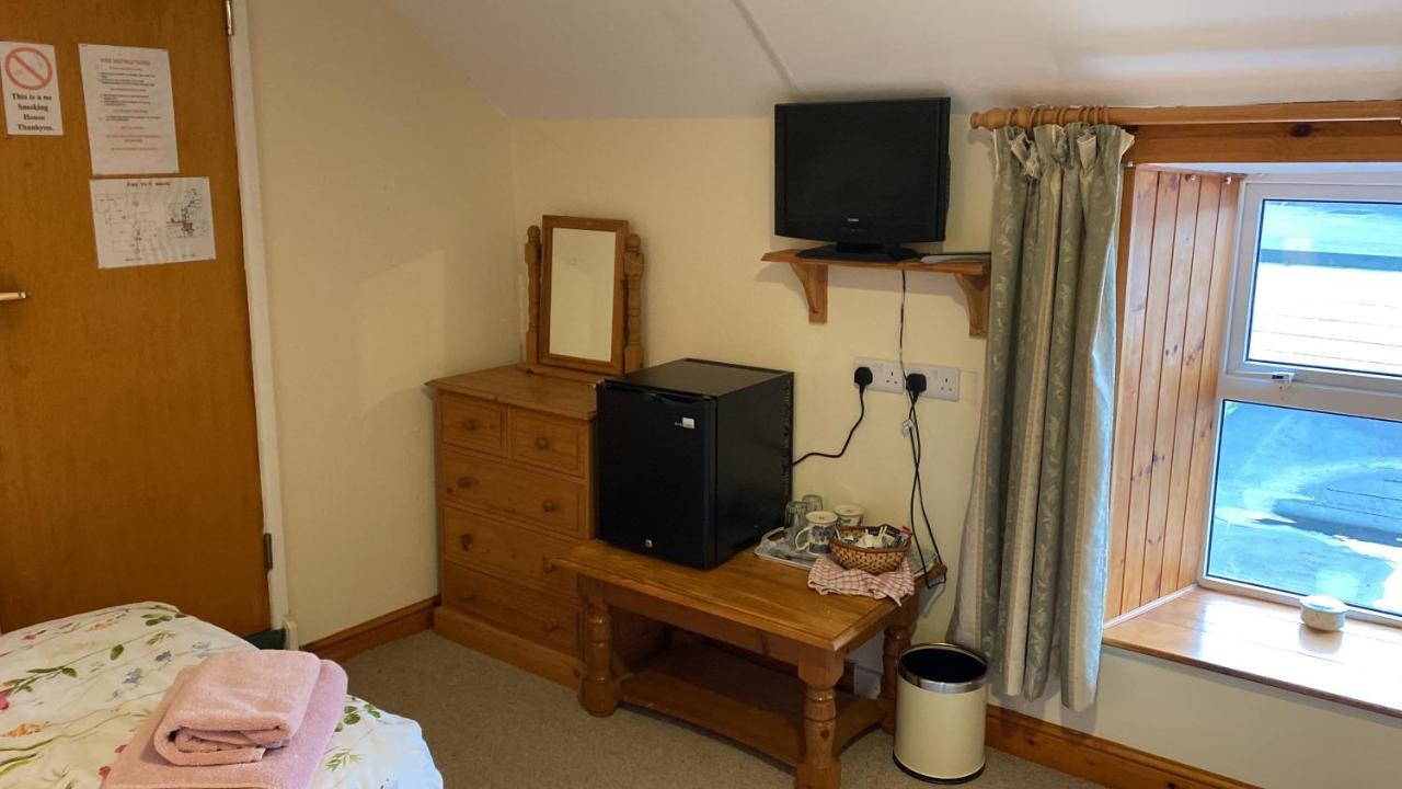 Longstone Farm Bed & Breakfast Helston Bagian luar foto